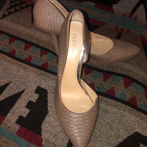 BCBG HEELS - Picture 1 of 4